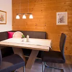 Haus Christoph Appartamento *